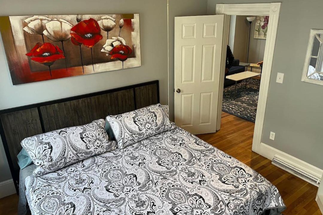 Photo of Bedroom in Beverly