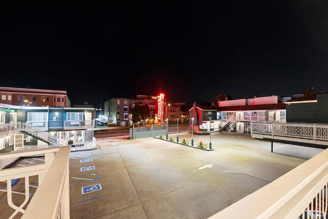 Photo of Others in Cow Hollow