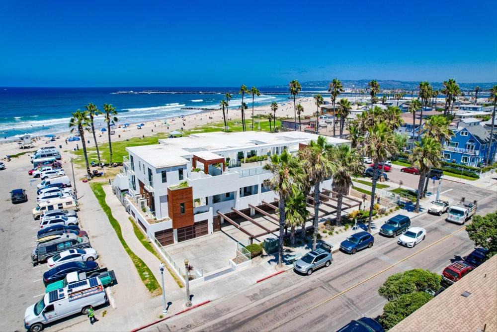 Photo of Others in Ocean Beach