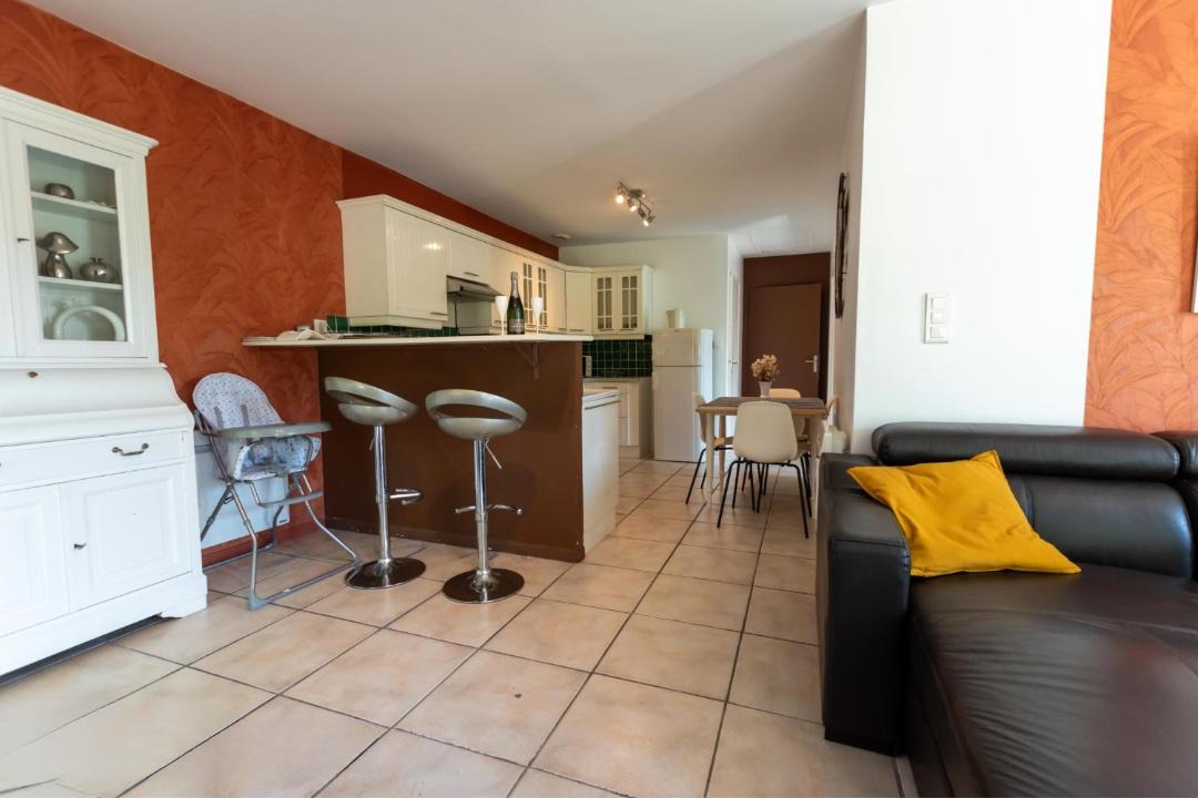 Photo of Others in Germaine