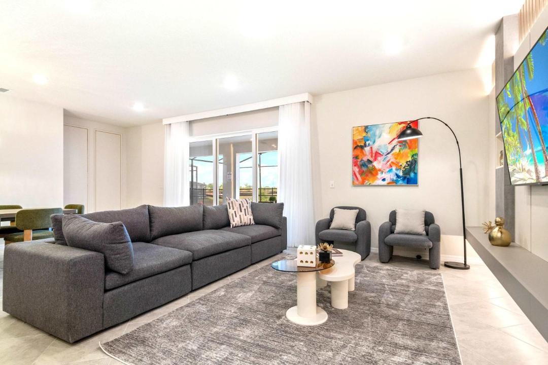 Photo of Livingroom in Four Corners