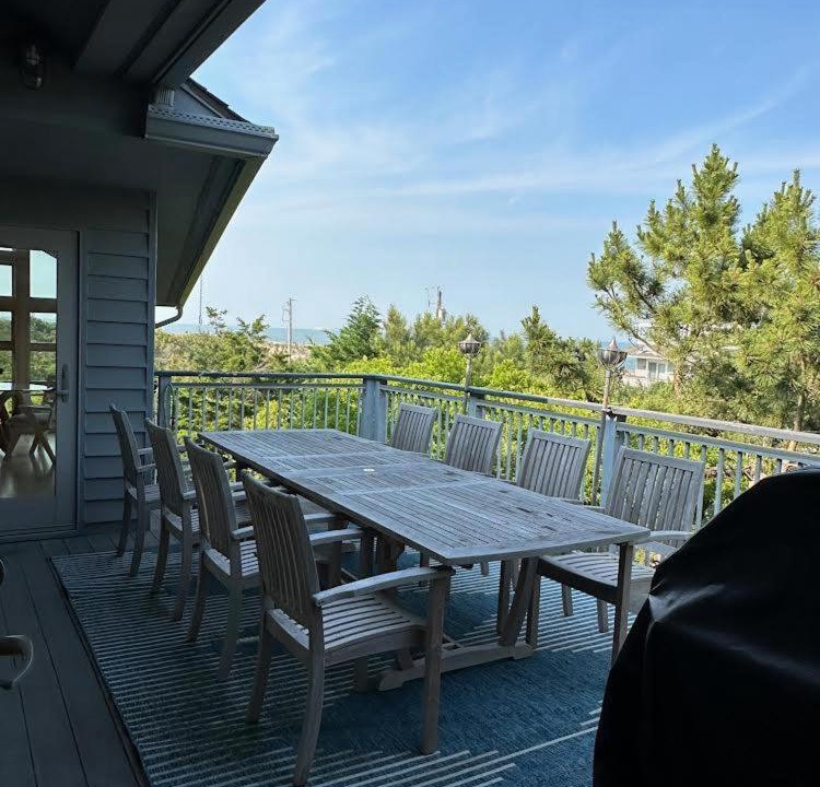 Photo of Others in North Shores