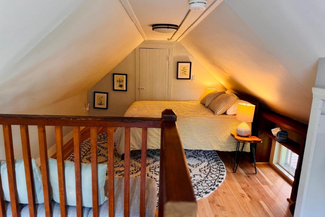 Photo of Bedroom in Shelburne