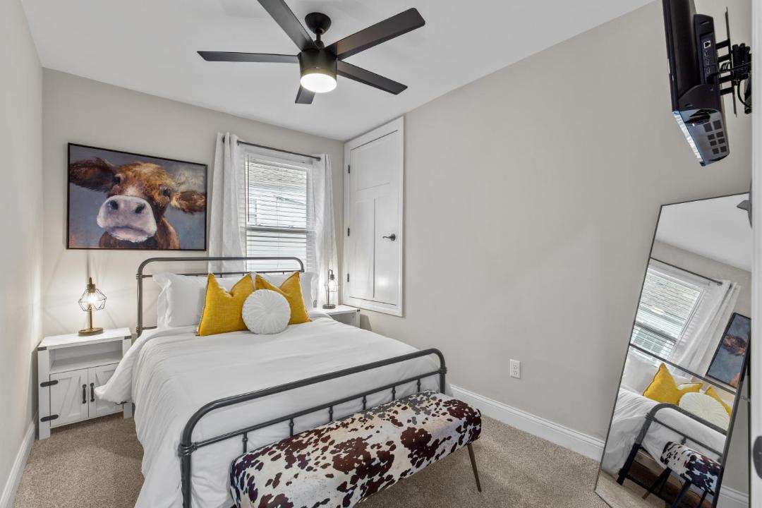 Photo of Bedroom in St. Louis