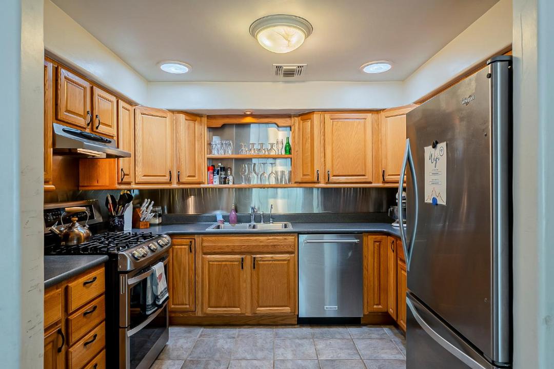 Photo of Kitchen in Blenman-Elm
