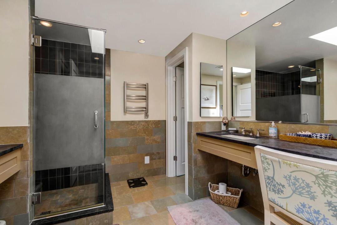 Photo of Bathroom in North Shores