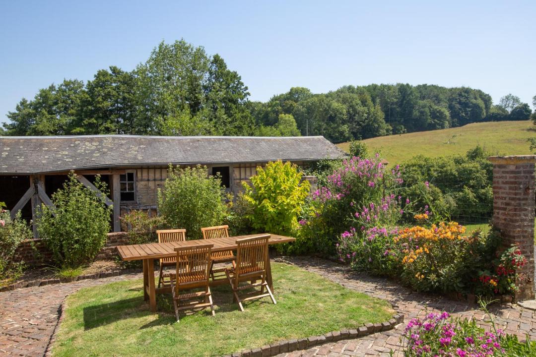 Photo of Others in Saint-Ouen-le-Pin