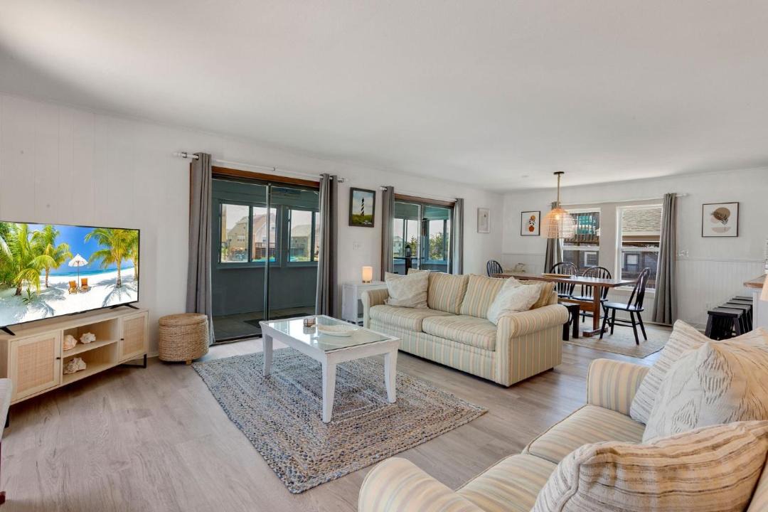 Photo of Livingroom in Kitty Hawk