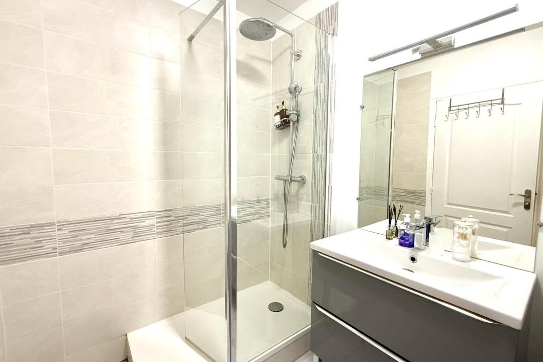 Photo of Bathroom in Champs-sur-Marne