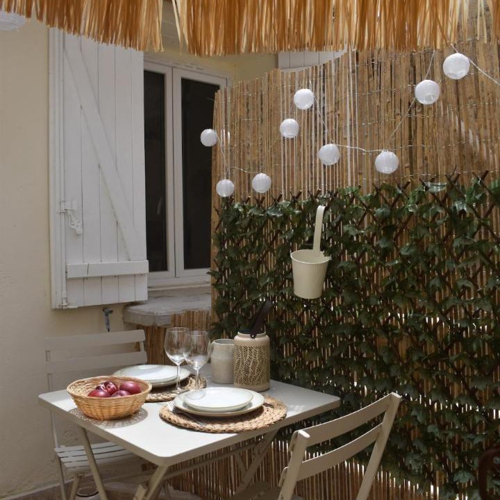 Photo of Patio Balcony in Sorgues