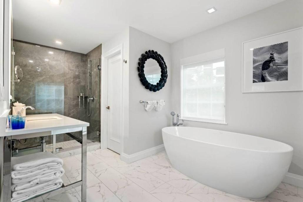 Photo of Bathroom in Central Beach