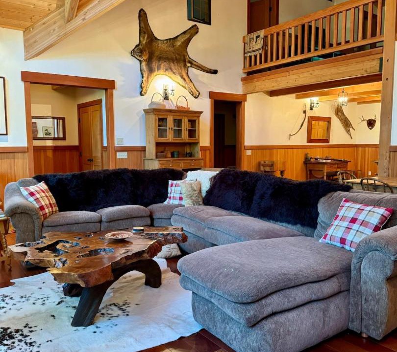 Photo of Livingroom in Gold Beach