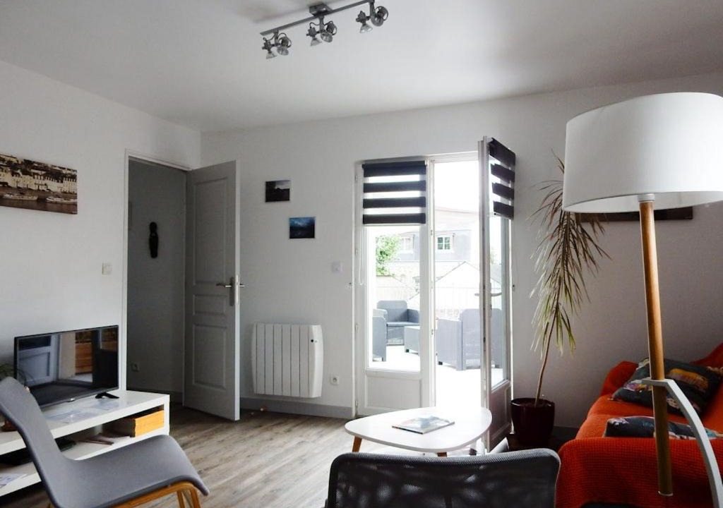 Photo of Livingroom in Montreuil-sur-Maine