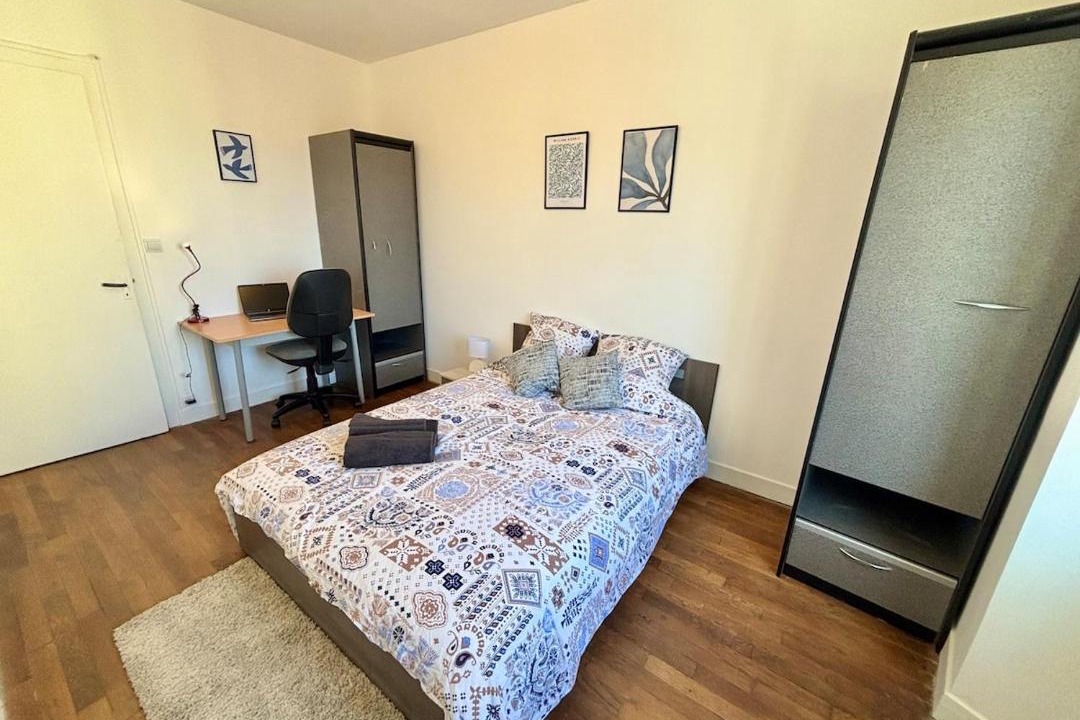 Photo of Bedroom in Centre-ville rive gauche