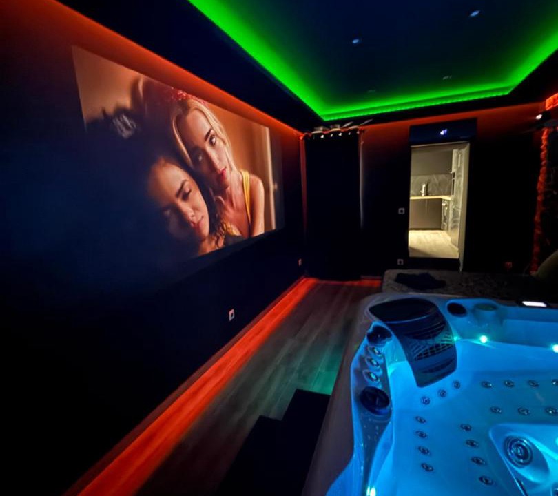 Photo of Others in Faubourg