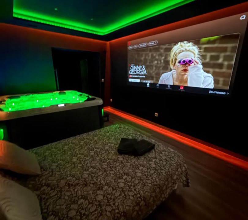 Photo of Others in Faubourg