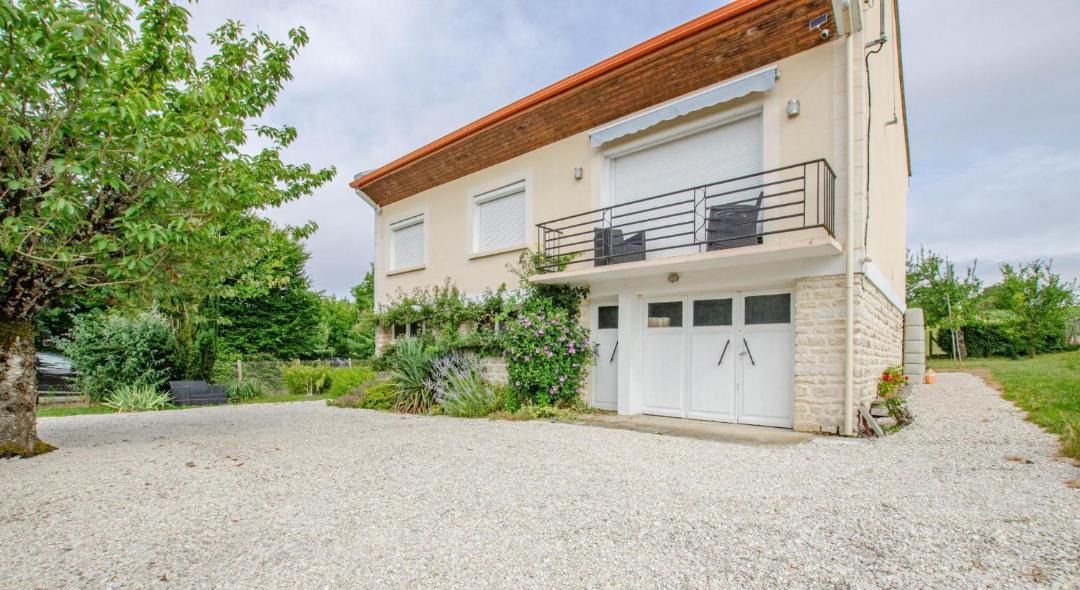 Photo of Others in Auxon