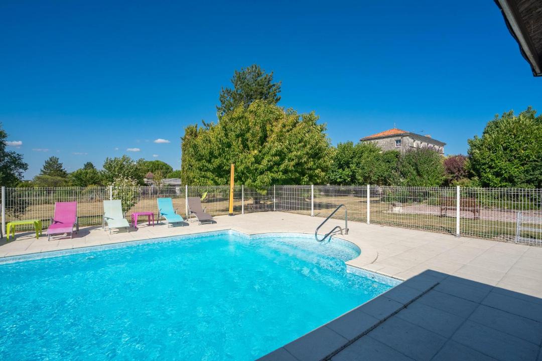 Photo of Others in Saint-Seurin-de-Palenne