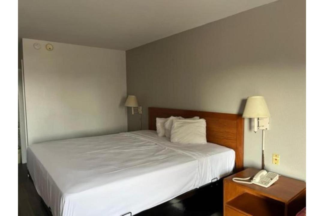 Photo of Bedroom in Laurel