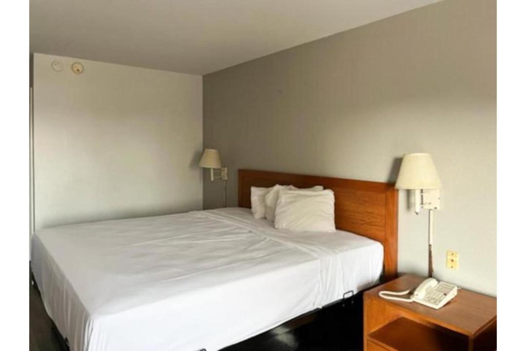 Photo of Bedroom in Laurel