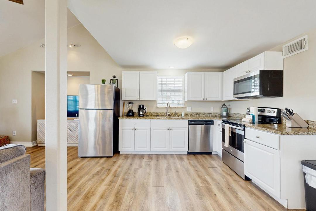 Photo of Kitchen in Terramar Beach