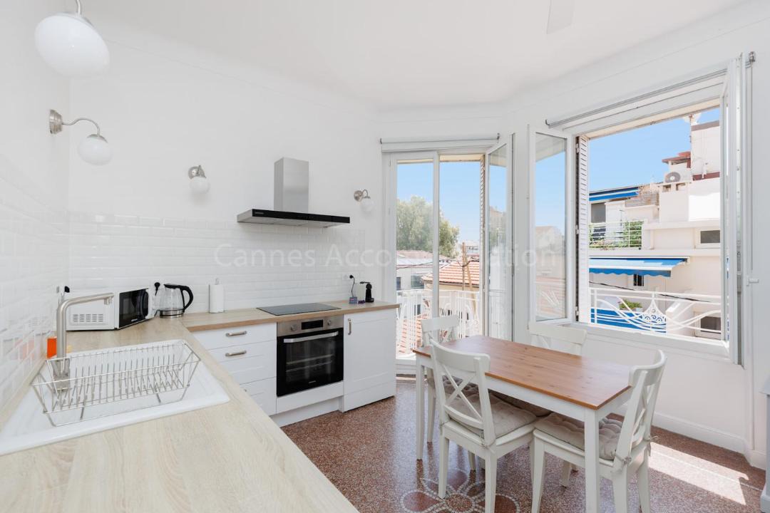 Photo of Others in Heres