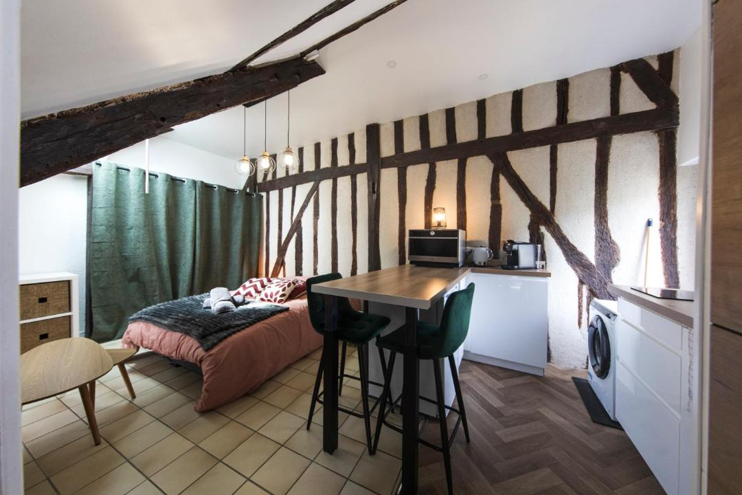 Photo of Bedroom in Tours City Centre