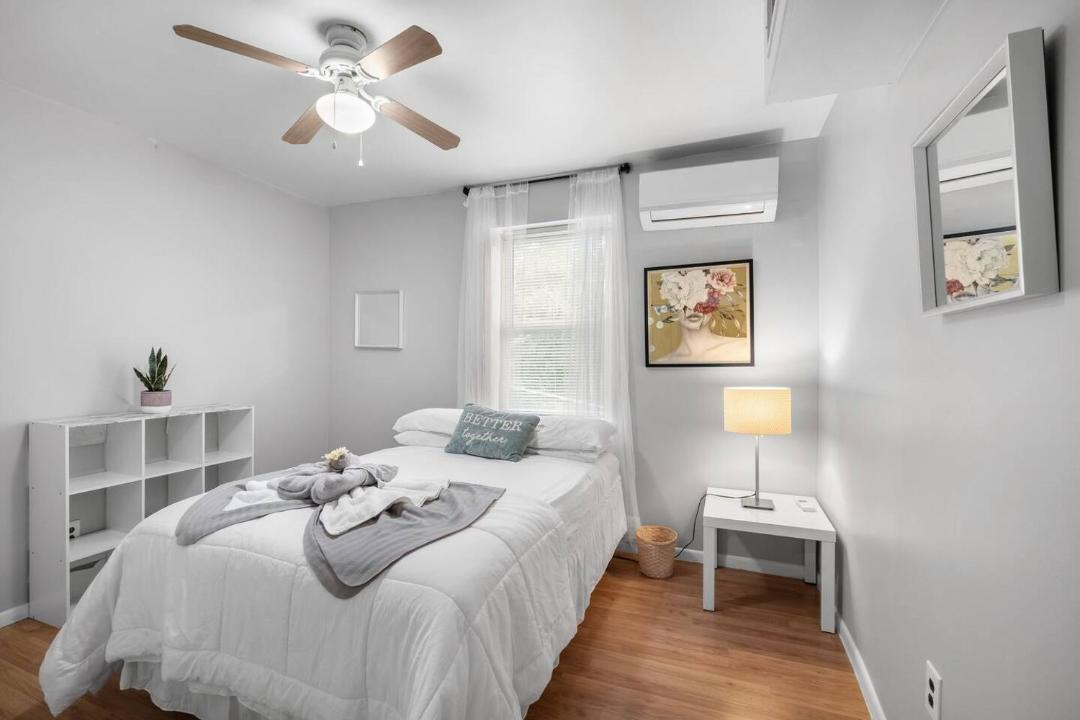 Photo of Bedroom in Queen Village