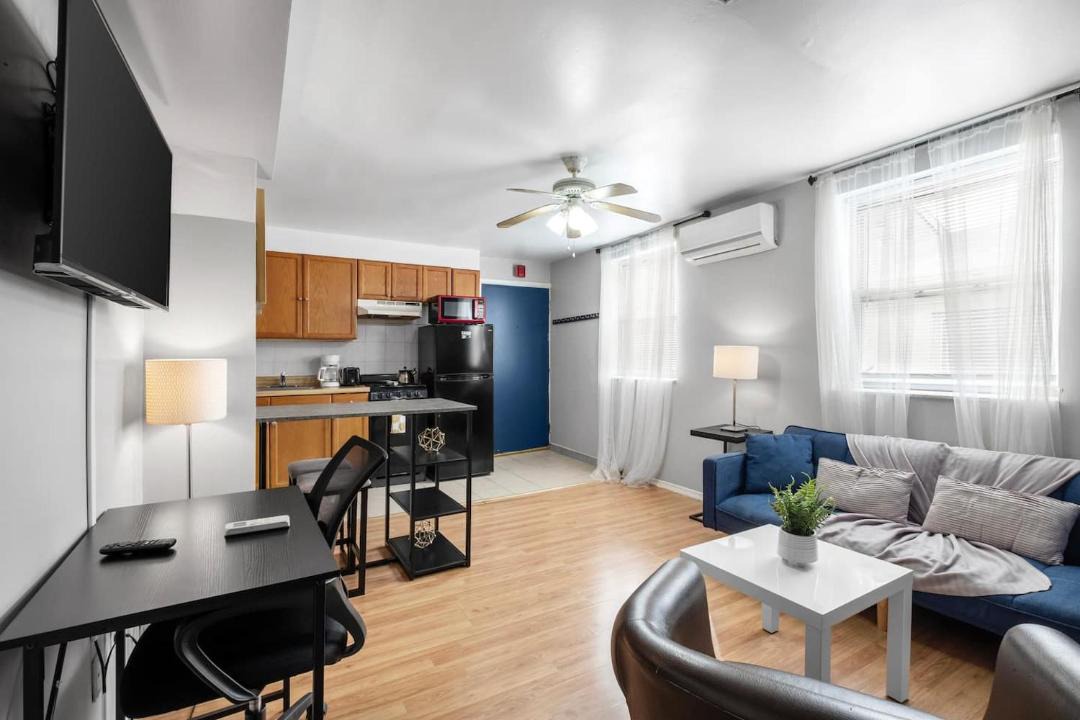 Photo of Others in Queen Village