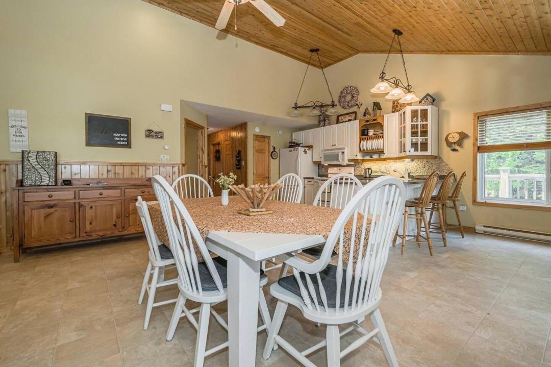 Photo of Kitchen in Northern Bruce Peninsula