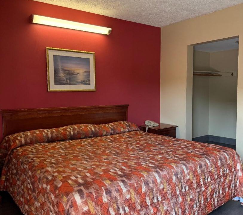 Photo of Bedroom in Linden