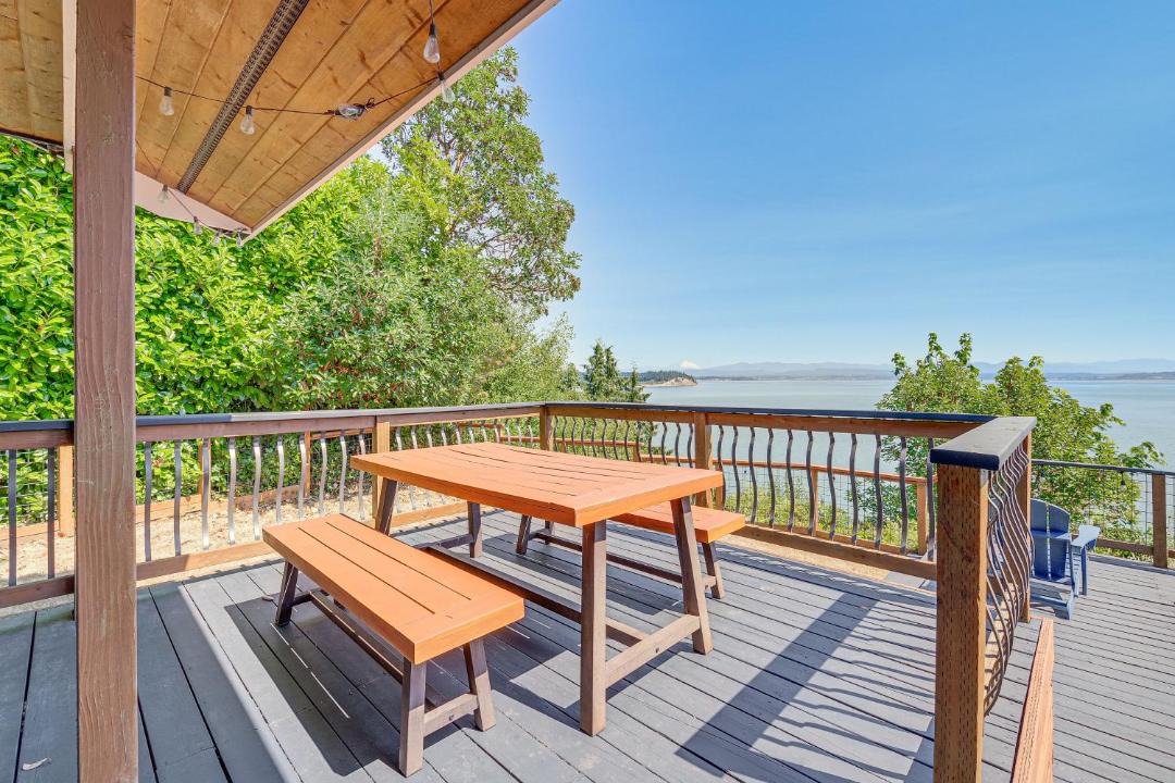 Photo of Patio Balcony in Camano Island