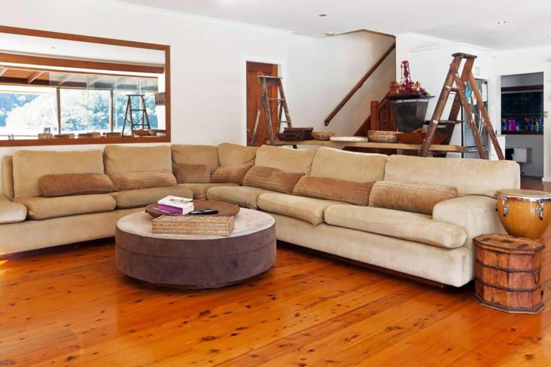 Photo of Livingroom in Cottage Point