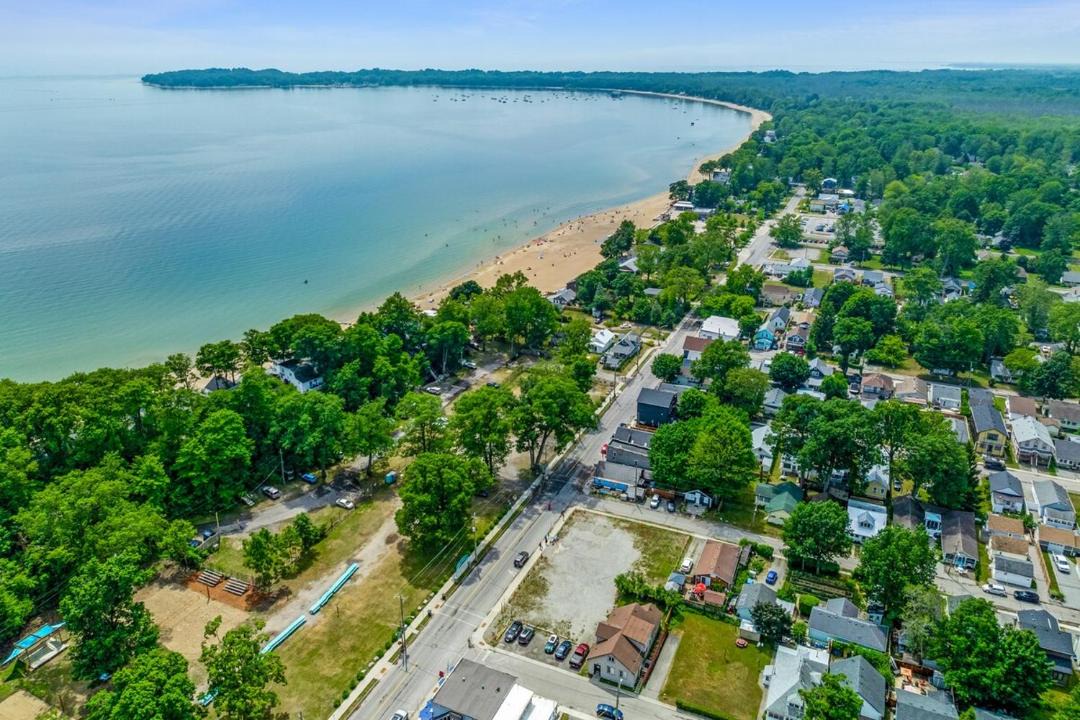 Photo of Others in Crystal Beach