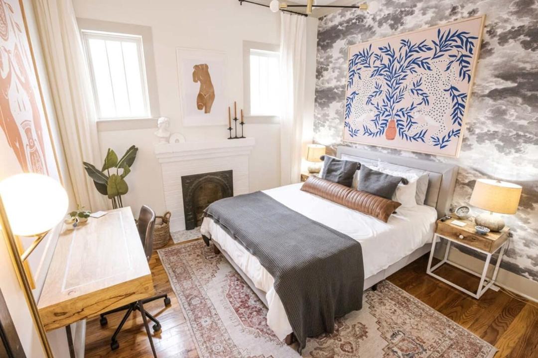 Photo of Bedroom in Downtown