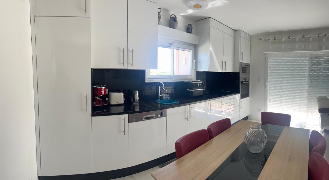 Photo of Kitchen in Bords