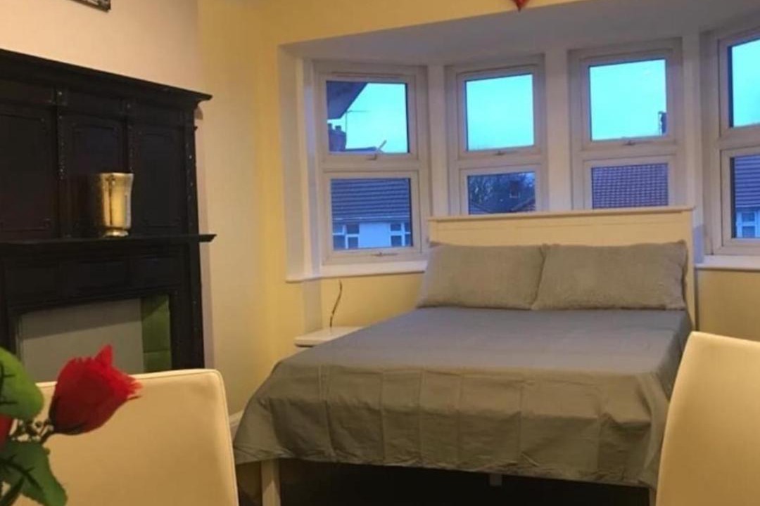 Photo of Bedroom in Hounslow Central