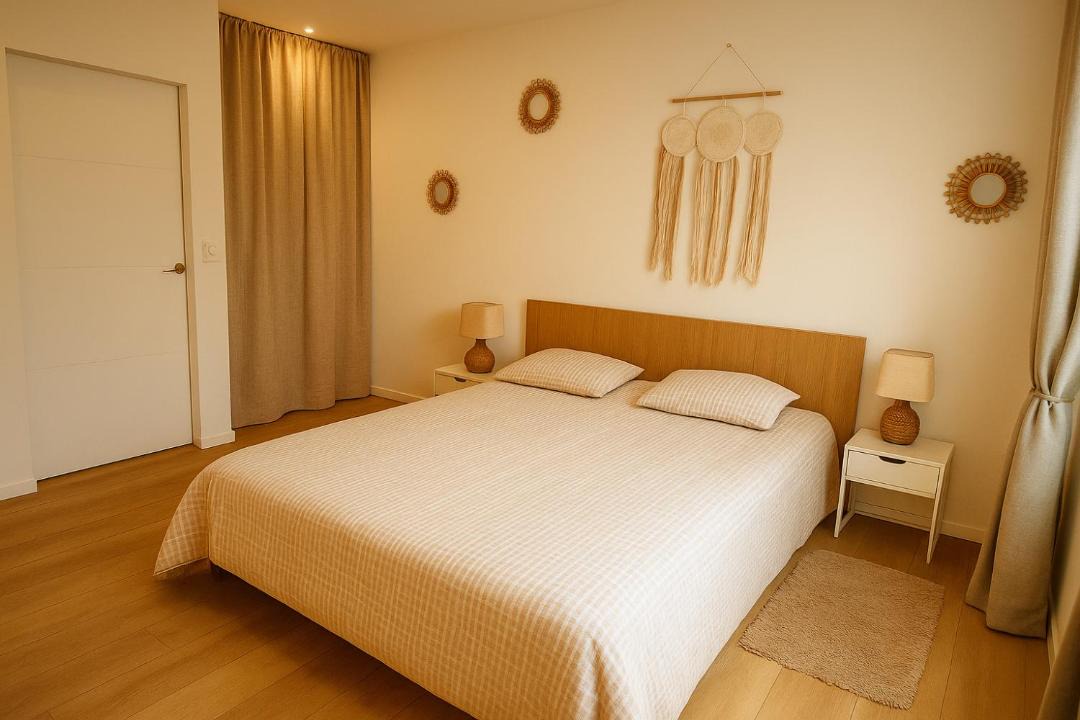 Photo of Bedroom in Drancy