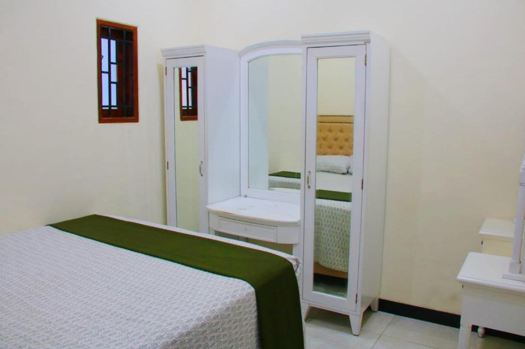 Photo of Bedroom in Kalipuro