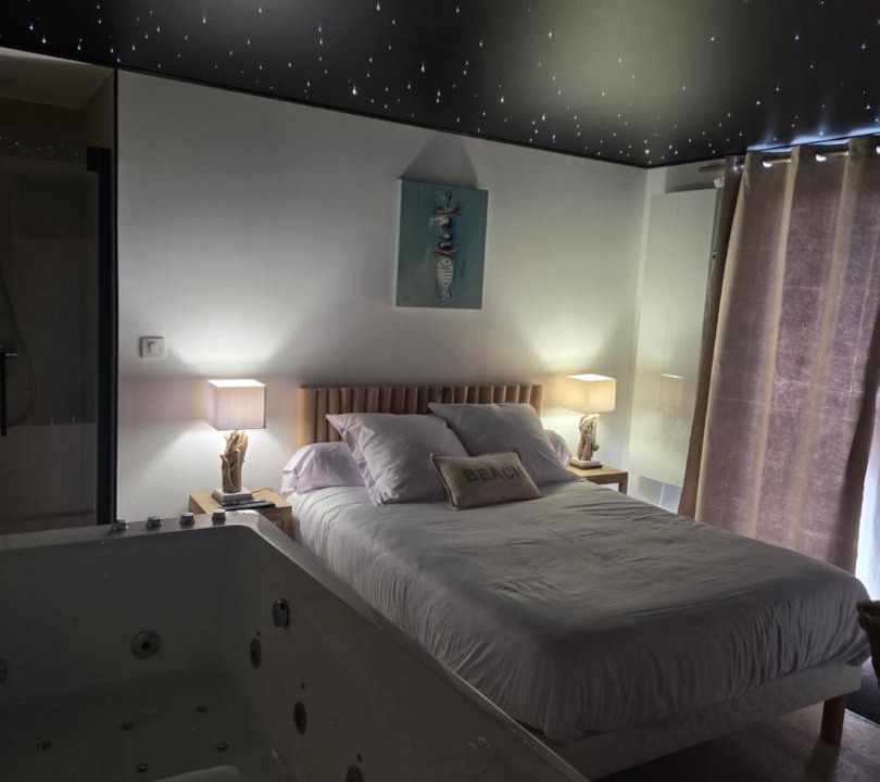 Photo of Bedroom in Ferques