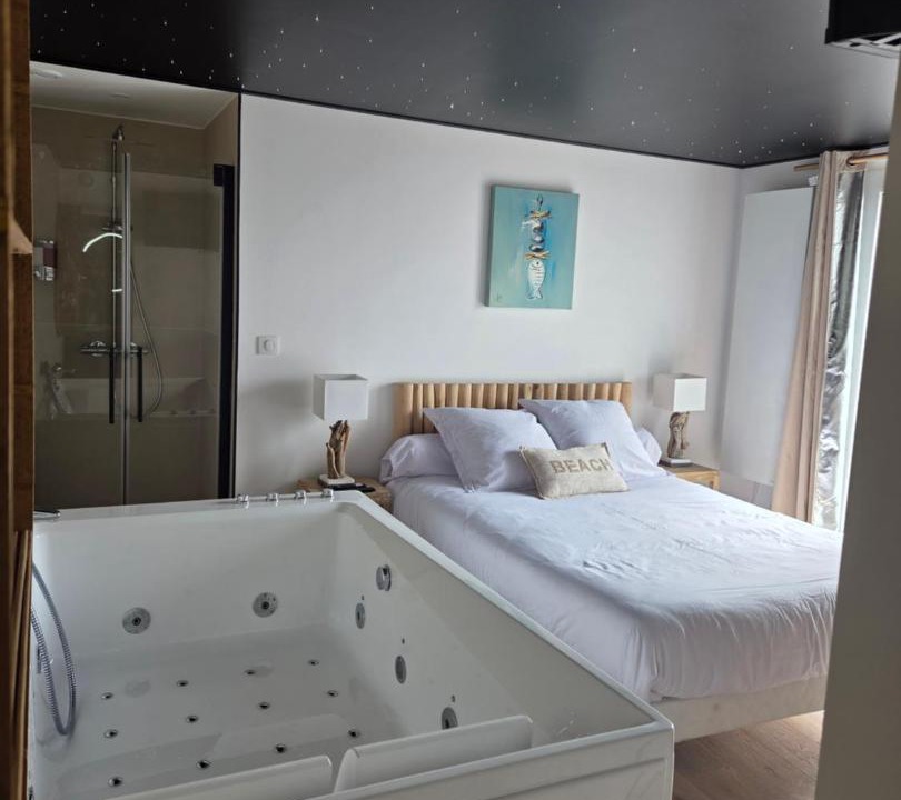 Photo of Bedroom in Ferques