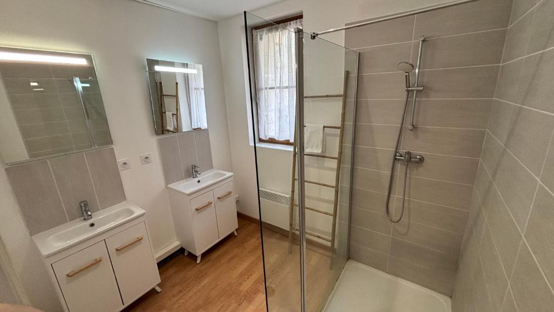 Photo of Bathroom in Azay-le-Rideau