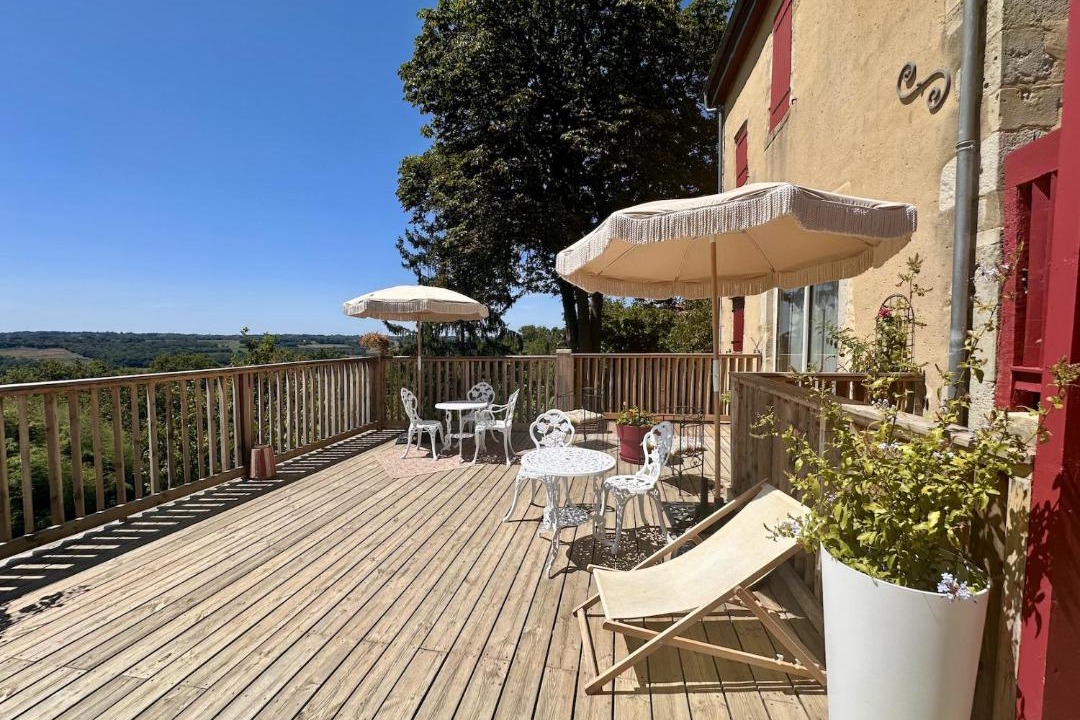 Photo of Patio Balcony in Pimbo