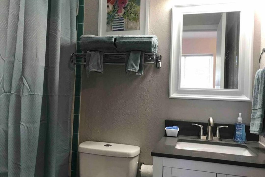Photo of Bathroom in Alamedan Valley