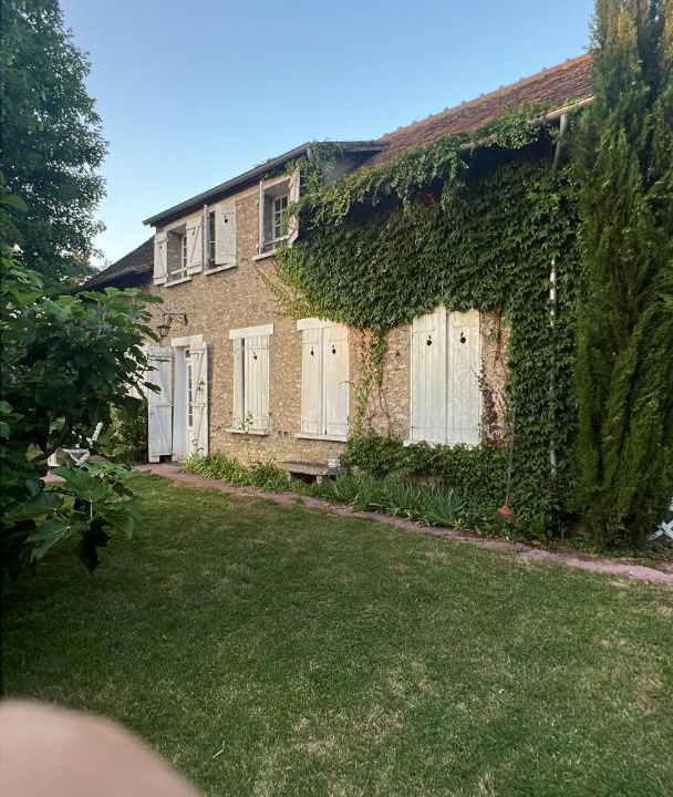 Photo of Others in Menilles