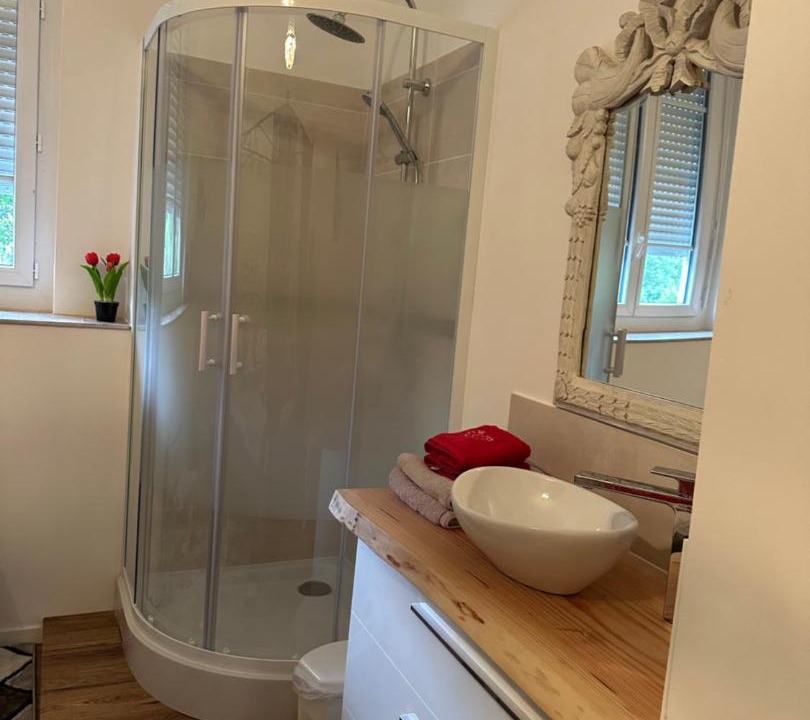 Photo of Bathroom in Labastide-Rouairoux