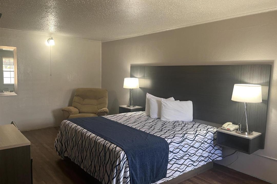 Photo of Bedroom in New Boston