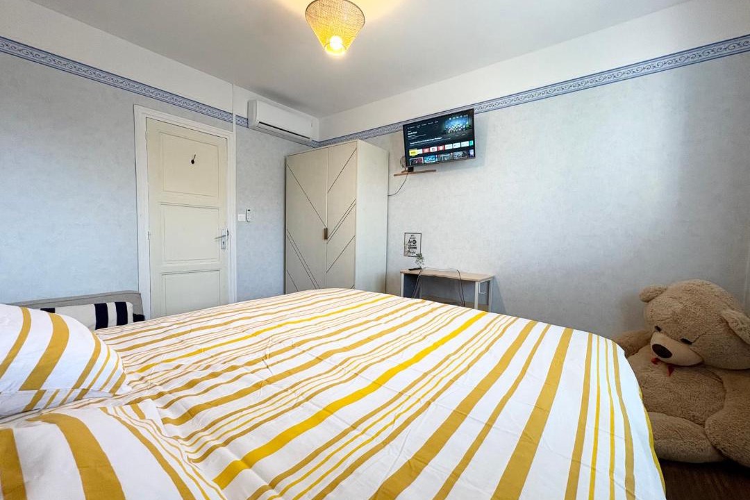 Photo of Bedroom in Nevers