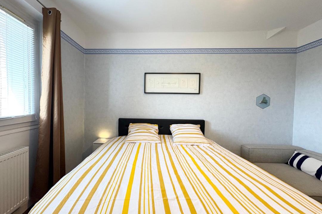 Photo of Bedroom in Nevers