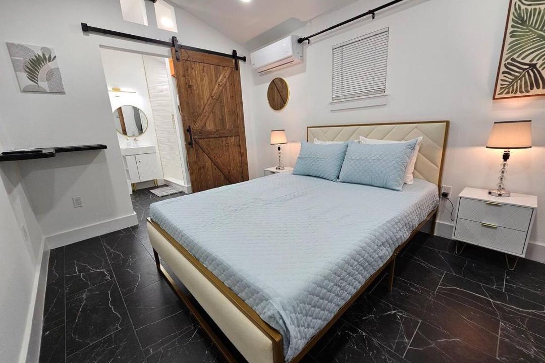 Photo of Bedroom in Fairview Shores